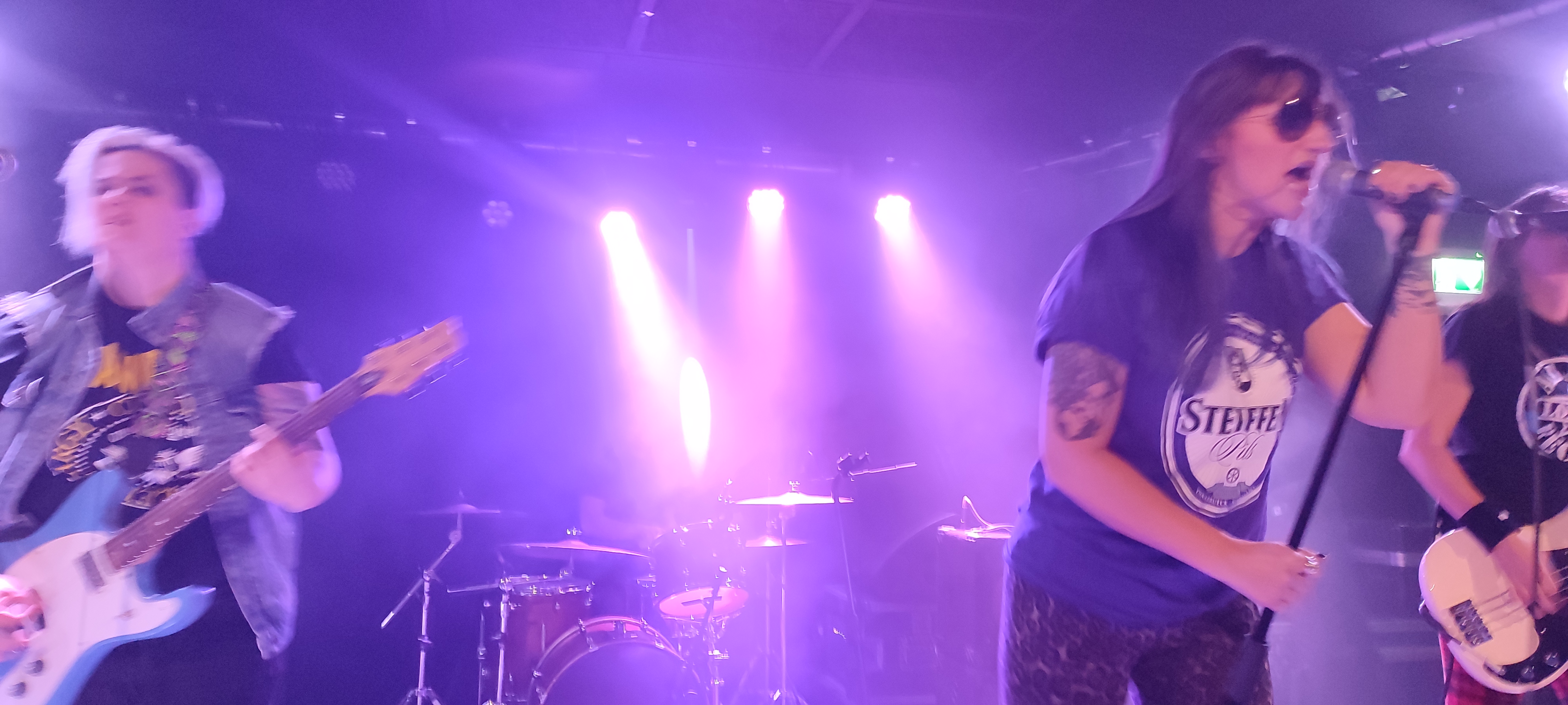 Ramonas2025-10-22RatingerHofDusseldorfGermany (4).jpg